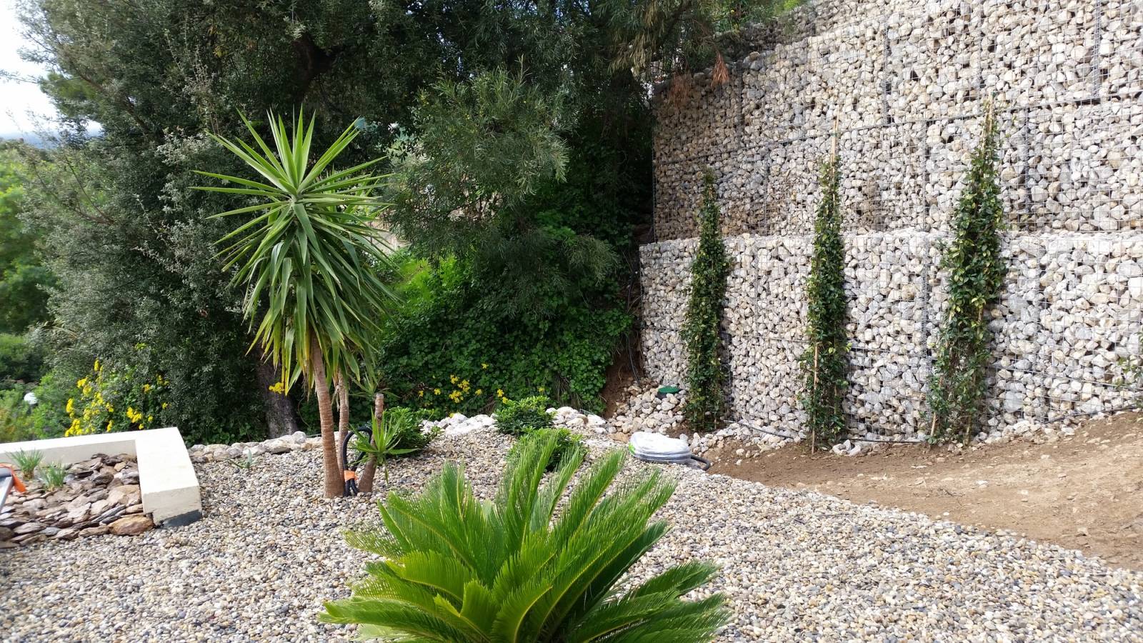 Pose de gabions sur Le Rayol