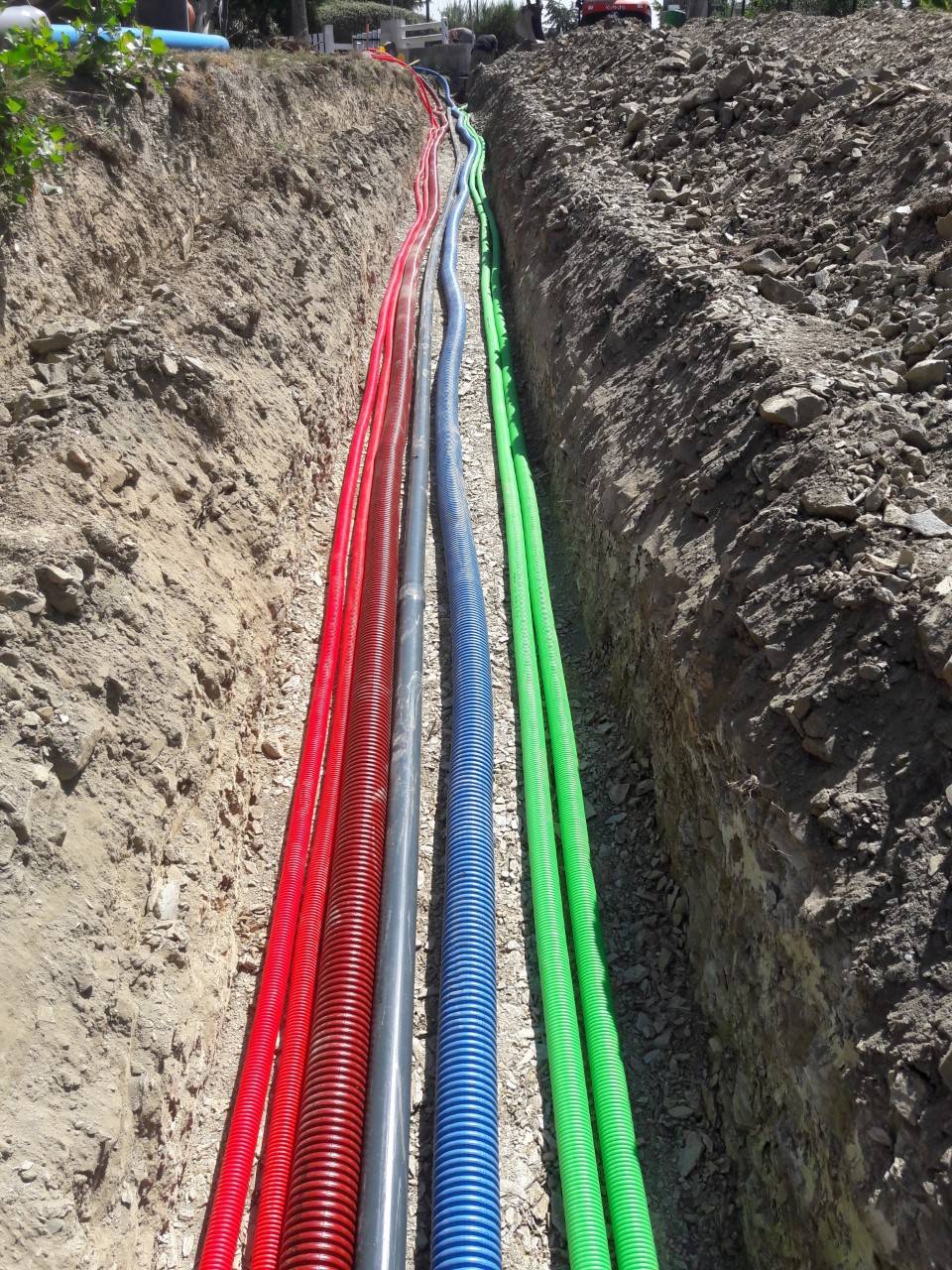 Travaux de réseaux avec passage de gaines dans le Var 83